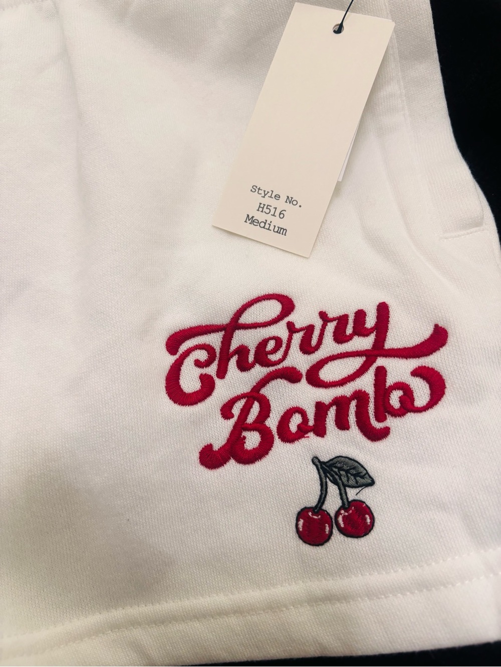 NWT Reflex Cherry Bomb Embroidered Ultra Soft Longe Set | Size Medium - Picture 4 of 9